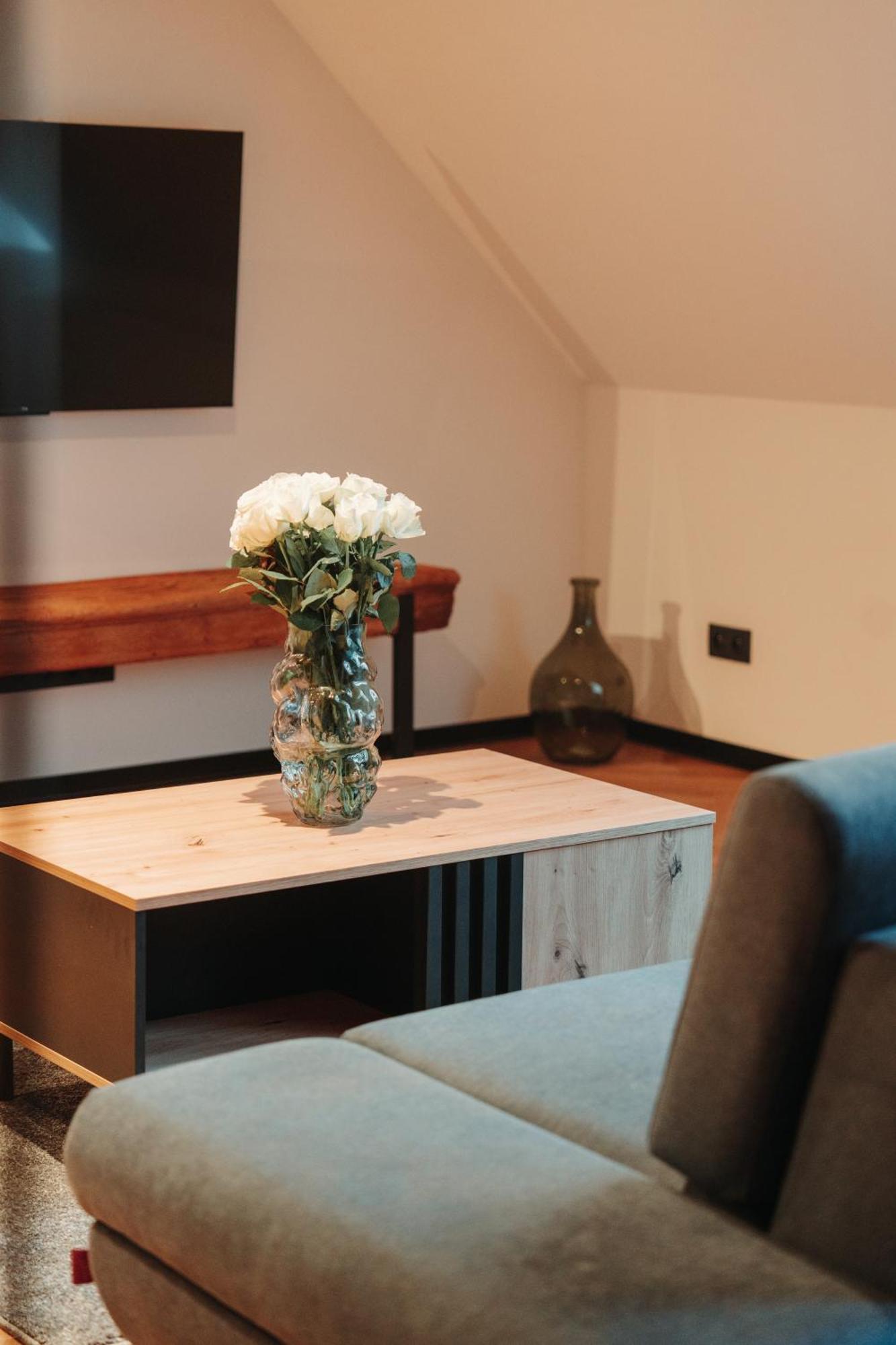Hviezdoslavova Apartments, Trnava Centre, Parking Available 外观 照片