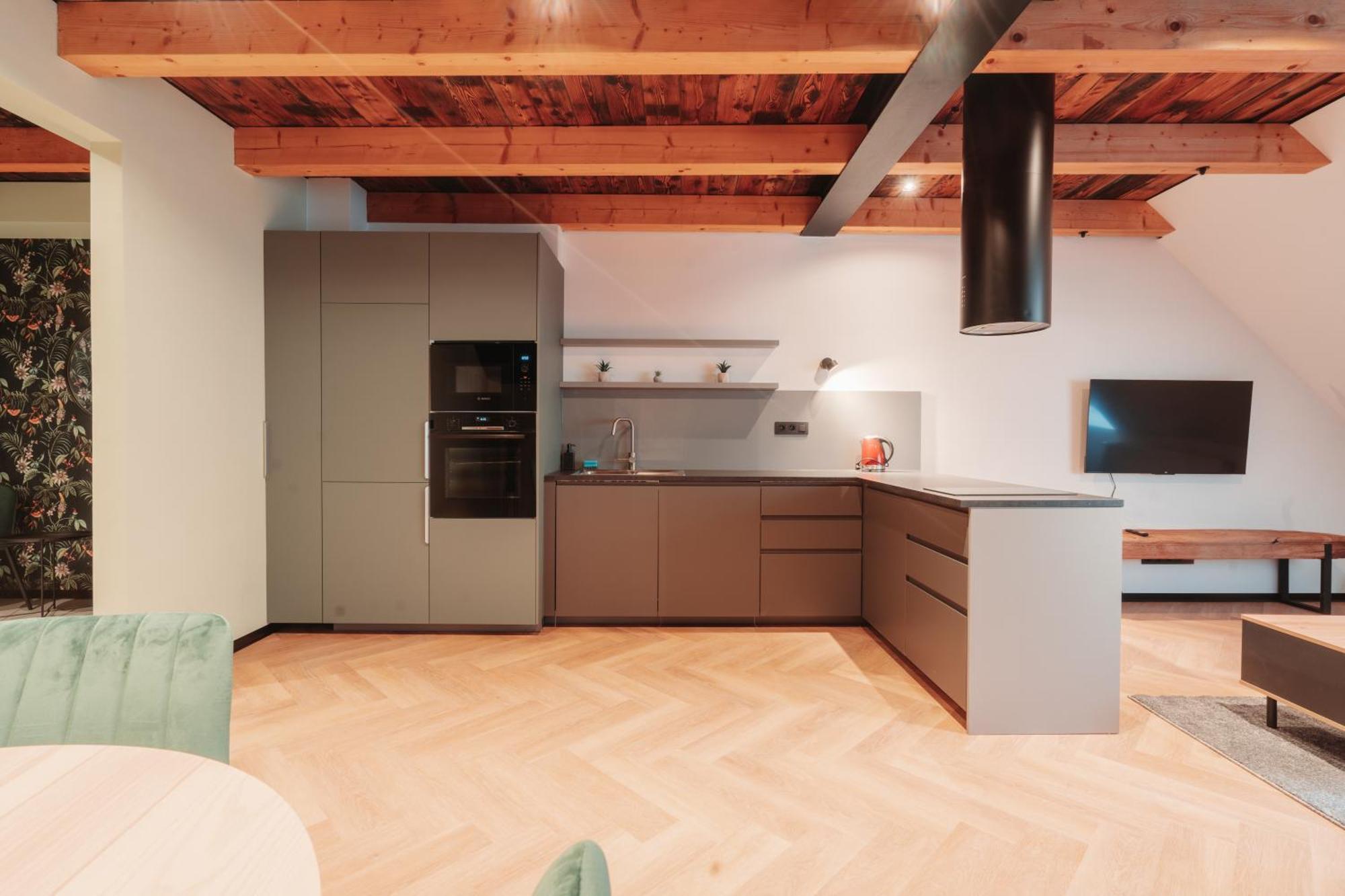 Hviezdoslavova Apartments, Trnava Centre, Parking Available 外观 照片