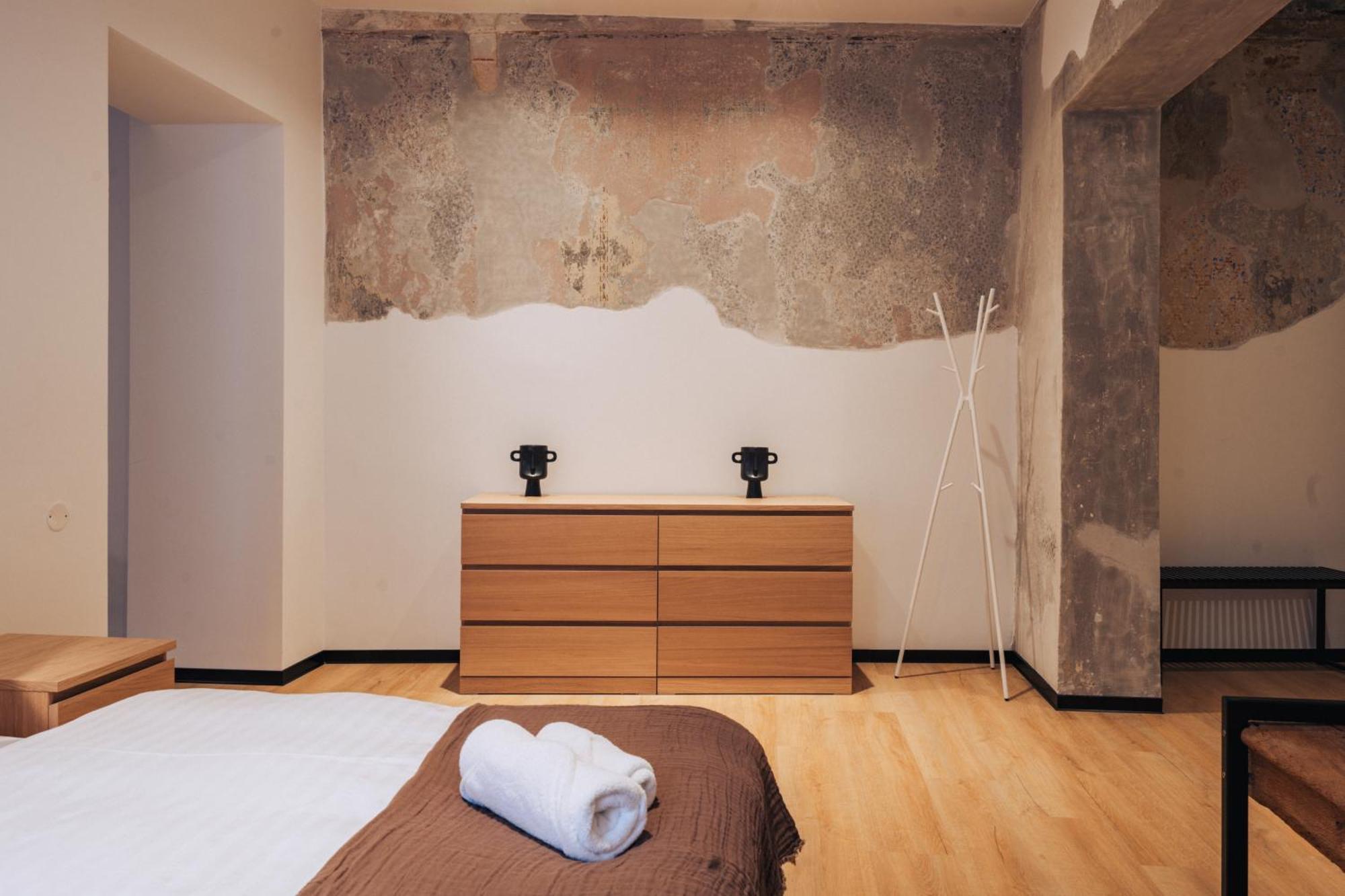 Hviezdoslavova Apartments, Trnava Centre, Parking Available 外观 照片
