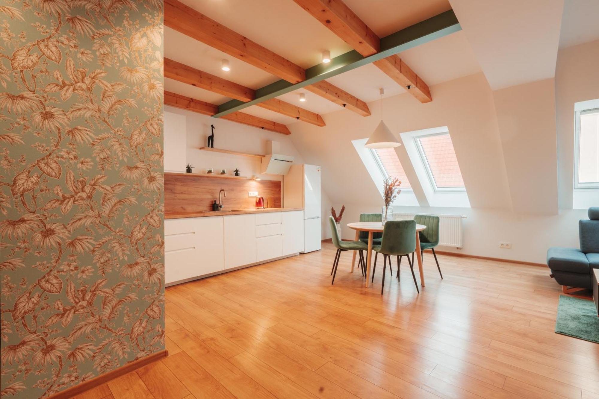 Hviezdoslavova Apartments, Trnava Centre, Parking Available 外观 照片
